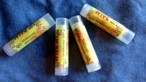 BuzzOINKmentLipBalm